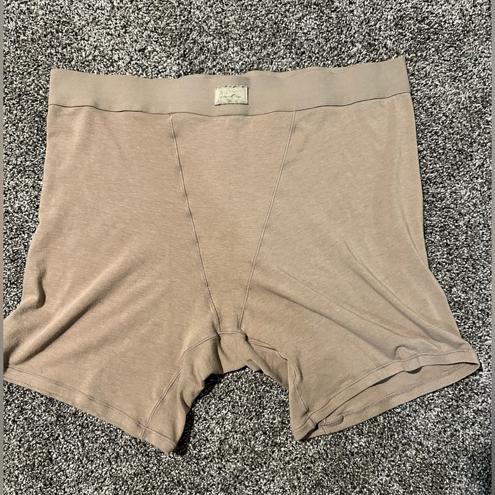 Skims boyfriend boxer